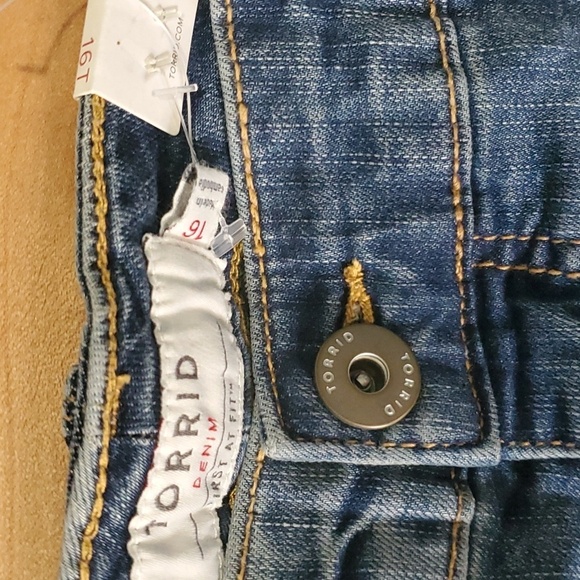 Torrid jeans women's size 16T 16 tall blue distressed holes rips ripped … - Picture 9 of 12